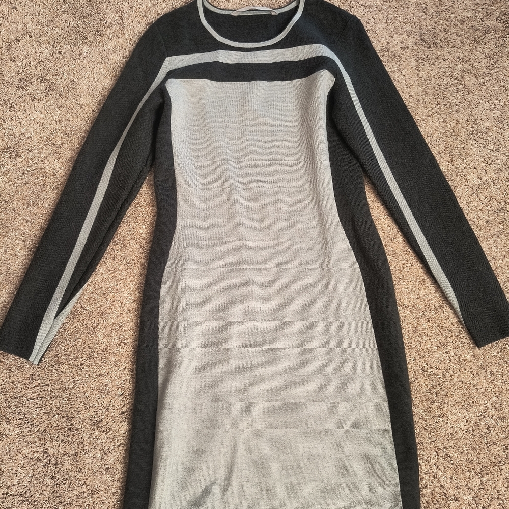 Athleta Black and Gray Long Sleeve Dress Size medium